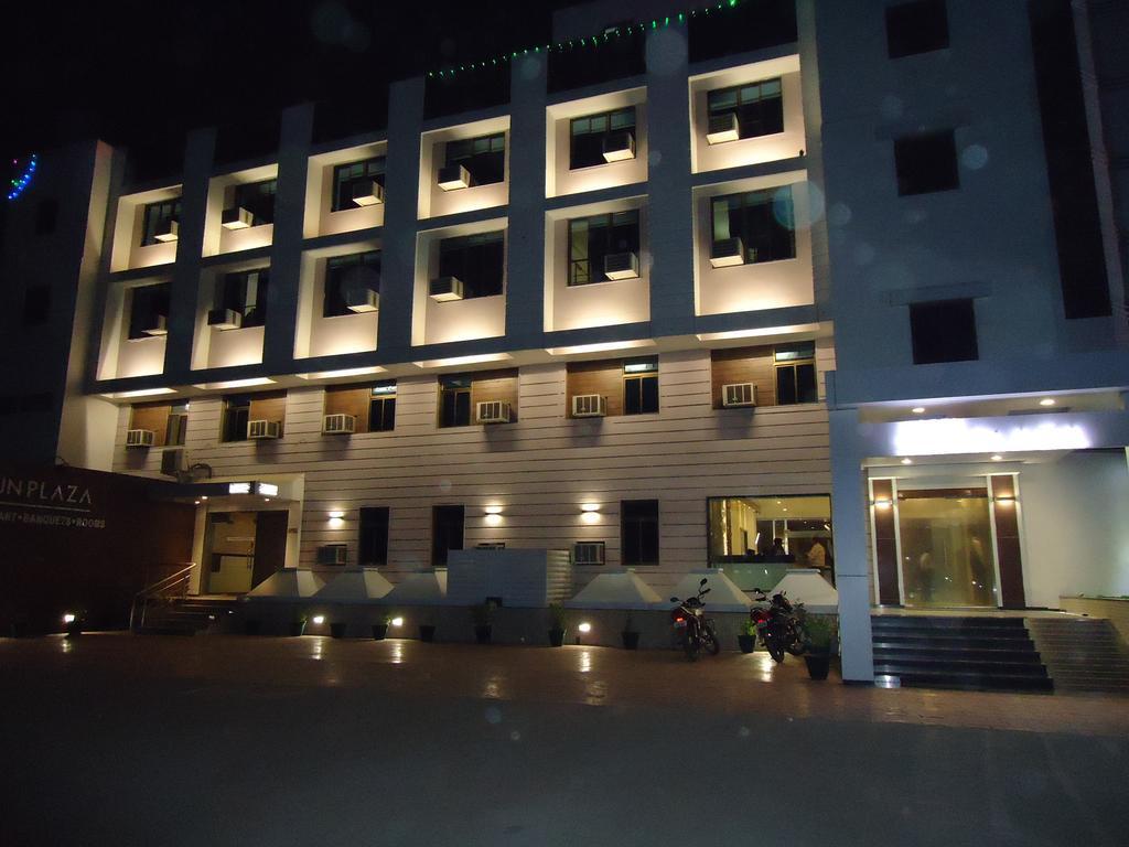 Hotel Sun Plaza Ankleshwar Exterior photo