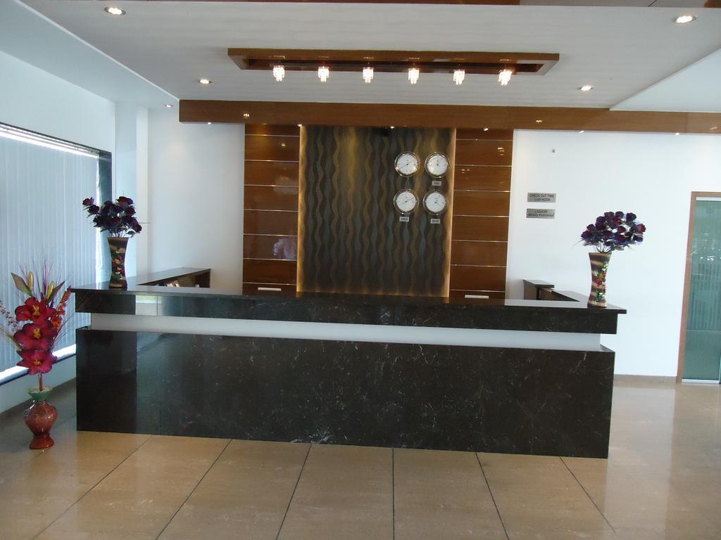 Hotel Sun Plaza Ankleshwar Exterior photo